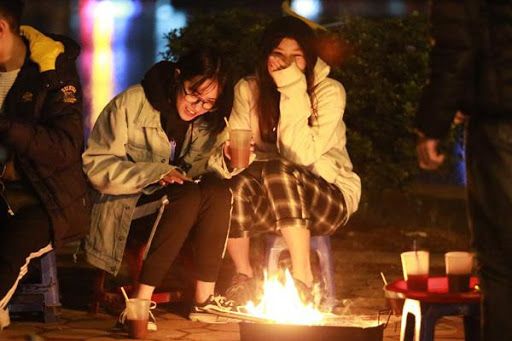 Dự báo thời tiết đêm nay và ngày mai (11-12/12): Bắc Bộ đêm lạnh, sáng sớm sương mù nhẹ. Nam Bộ mưa rào rải rác, cảnh báo ngập úng ven biển Dự báo thời tiết đêm nay và ngày mai (11-12/12): Bắc Bộ đêm lạnh, sáng sớm sương mù nhẹ. Nam Bộ mưa rào rải rác, cảnh báo ngập úng ven biển