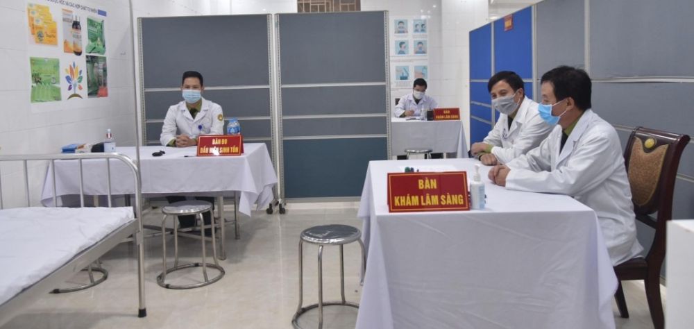 Bắt đầu tiêm thử nghiệm vaccine phòng Covid-19 cho 3 tình nguyện viên Bắt đầu tiêm thử nghiệm vaccine phòng Covid-19 cho 3 tình nguyện viên