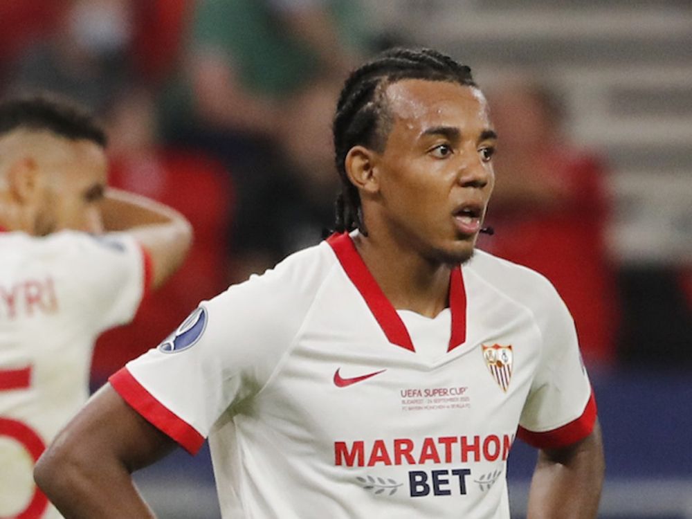 Man Utd có cơ hội lớn trong cuộc đua vô địch Premier League và đàm phán Jules Kounde cho hàng phòng ngự