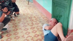 Phố trong làng: Khán giả xót xa nhưng khen Doãn Quốc Đam đóng cảnh Mến ngã đập đầu vào tường