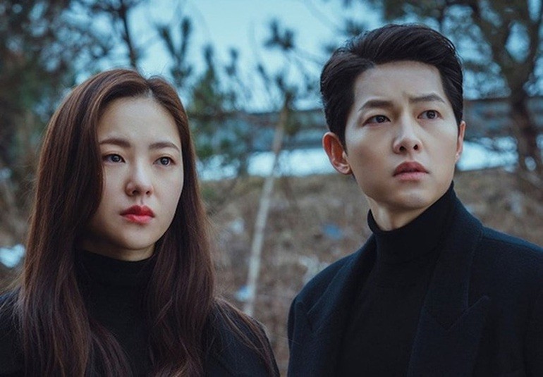 Song Joong Ki đang hò hẹn bạn diễn sau 2 năm ly hôn Song Hye Kyo?
