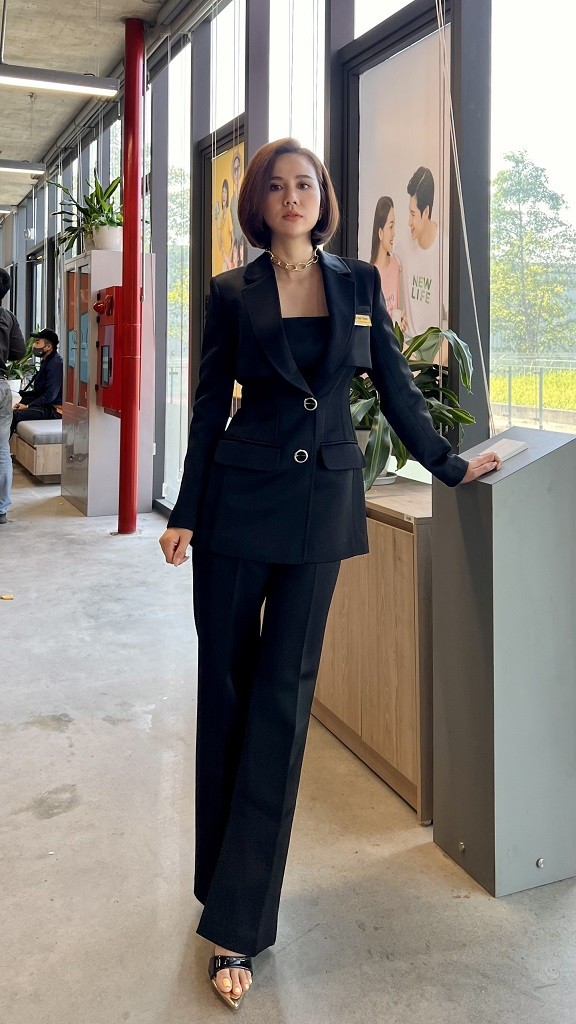 - mỹ nhân mặc đẹp nhất phim Thương ngày nắng về