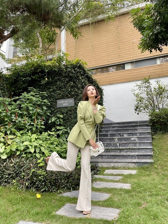 - mỹ nhân mặc đẹp nhất phim Thương ngày nắng về