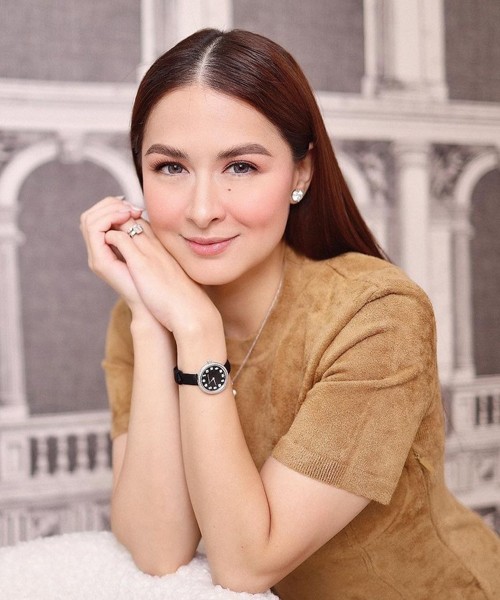 Miss Universe 2021: Thời trang làm giám khảo của 'mỹ nhân đẹp nhất Philippines'