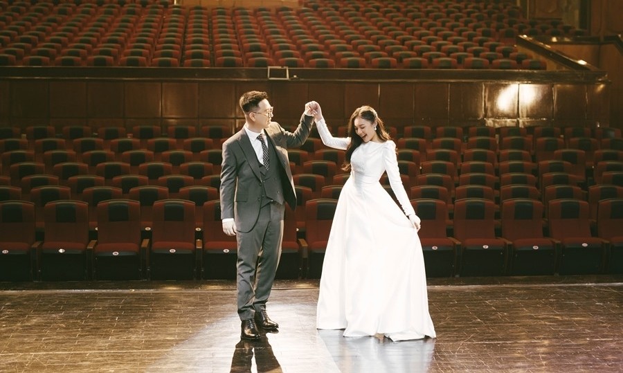 Xem ảnh cưới lung linh của MC trẻ VTV Phương Thảo