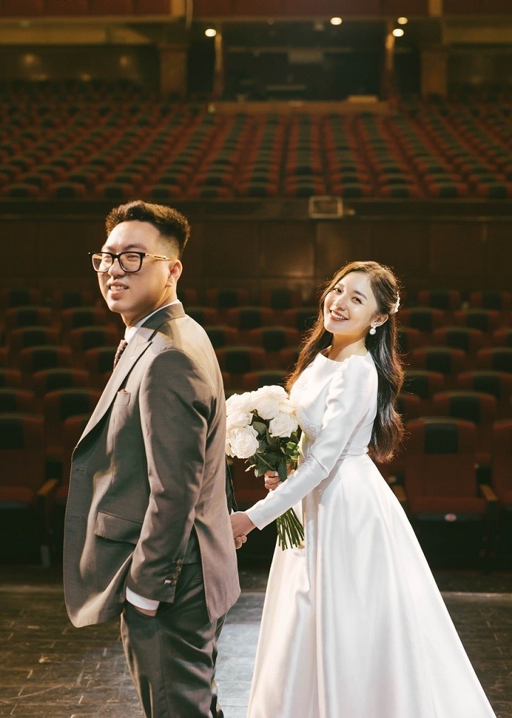 Xem ảnh cưới lung linh của MC trẻ VTV Phương Thảo