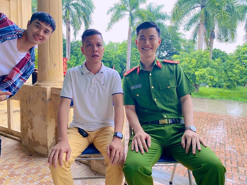 Khán giả đòi đạo diễn không được để Đông chết.