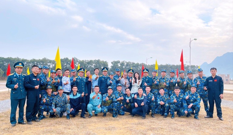 MC Thùy Linh chia sẻ những kỷ niệm với chương trình 'Chúng tôi là chiến sĩ' MC Thùy Linh chia sẻ những kỷ niệm với chương trình 'Chúng tôi là chiến sĩ'