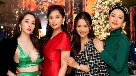 Nhân dịp Giáng sinh, Quỳnh Nga cùng Lã Thanh Huyền, Huyền Lizzie... thực hiện bộ ảnh