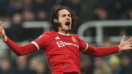 Man Utd - Newcastle: Ronaldo nhận chỉ trích, HLV Ralf Rangnick chưa hài lòng, điểm sáng De Gea và Cavani