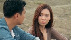 Phố trong làng: Cô y tá Ngọc mặc nữ tính là phù hợp với tên phim và xu hướng ở nông thôn ngày nay