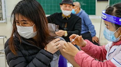 Tiêm vaccine phòng Covid-19 có nguy cơ gây vô sinh không?