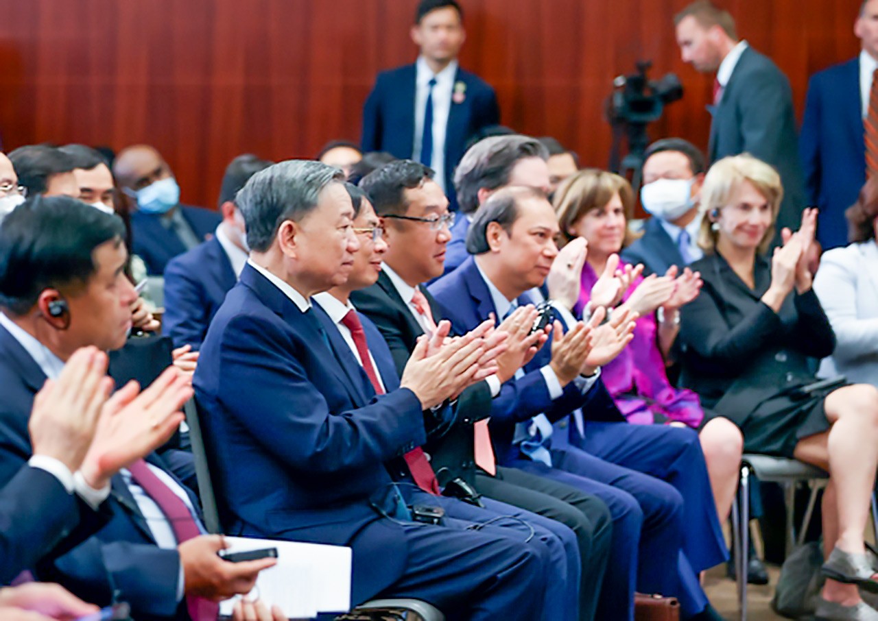 Từ chuyến thăm Mỹ của Thủ tướng, nghĩ về một Chính phủ hành động, tạo ra niềm tin