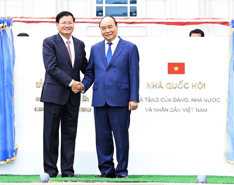 TÌNH HỮU NGHỊ VĨ ĐẠI, ĐOÀN KẾT ĐẶC BIỆT  VÀ HỢP TÁC TOÀN DIỆN VIỆT NAM- LÀO LÀ TÀI SẢN CHUNG  VÔ GIÁ CỦA HAI DÂN TỘC