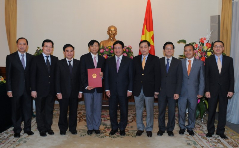 bo ngoa i giao trao quyet dinh bo nhiem thu truong mo i