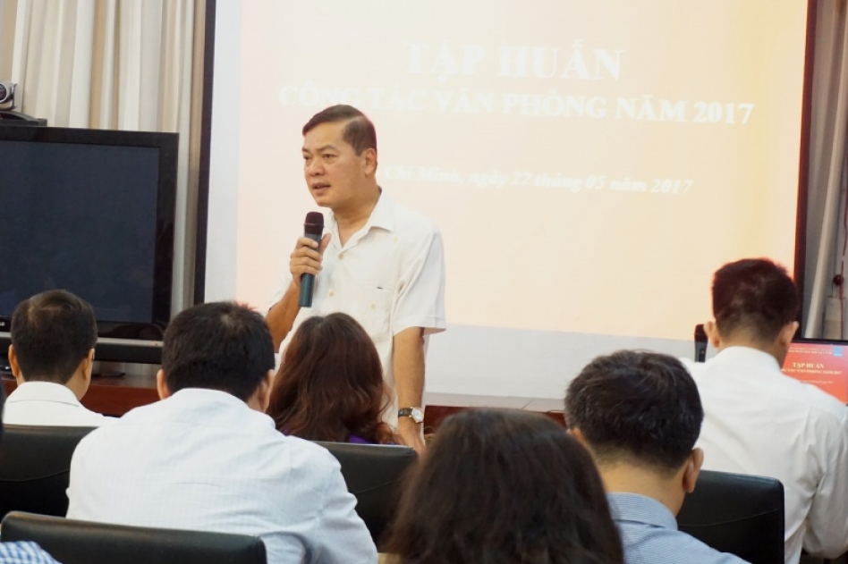 Lễ tân ngoại giao: Sai 1 li sẽ đi… 10 dặm