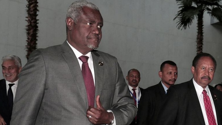 Hội nghị thượng đỉnh Liên minh châu Phi kịch liệt lên án làn sóng thay đổi chính phủ vi hiến