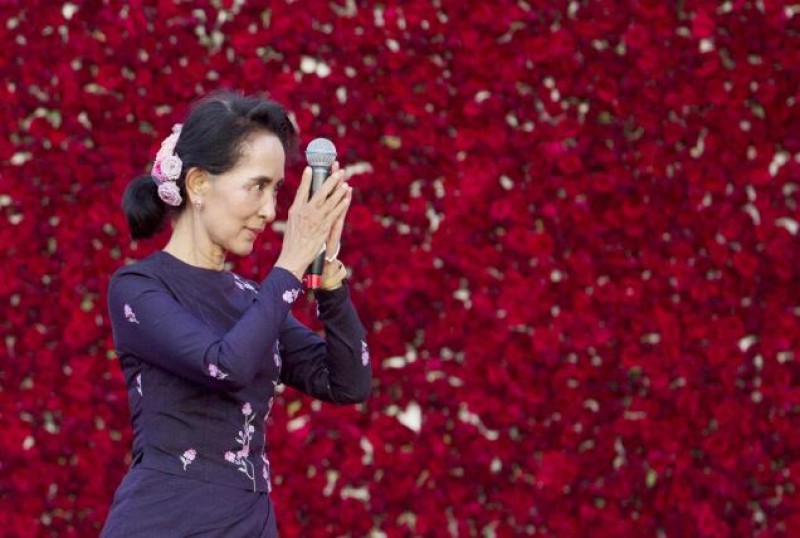 Myanmar trong tay “nữ hoàng không vương miện”
