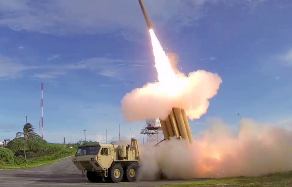 Mỹ chuyển hệ thống phòng thủ tên lửa THAAD tới Hàn Quốc my chuyen he thong phong thu ten lua thaad toi han quoc