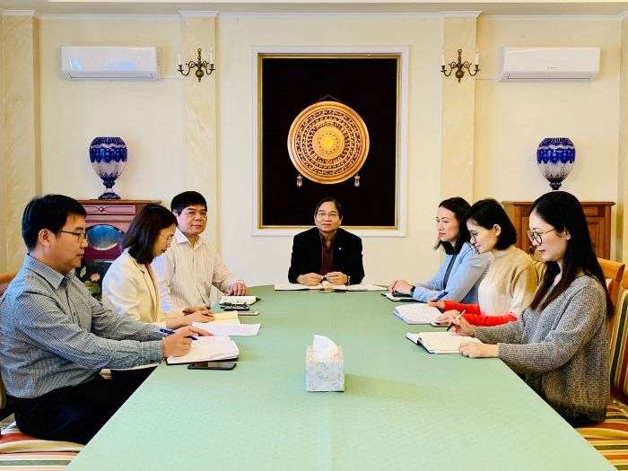 Đại sứ Việt Nam tại Ba Lan: Bảo hộ công dân trong dịch Covid-19 cần sự thấu hiểu và phối hợp chặt chẽ dai su viet nam tai ba lan bao ho cong dan trong dich covid 19 can su thau hieu va phoi hop chat che