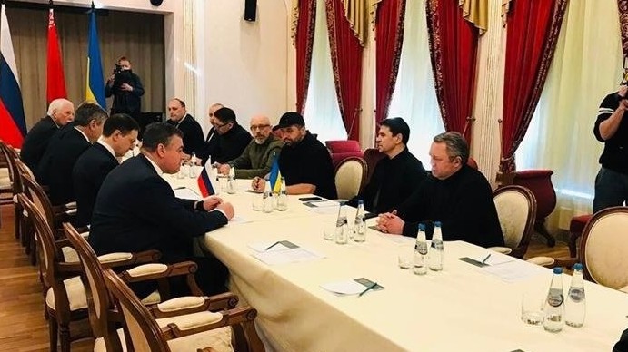 Hình mẫu trung lập của Ukraine như Thụy Điển và Áo là gì?