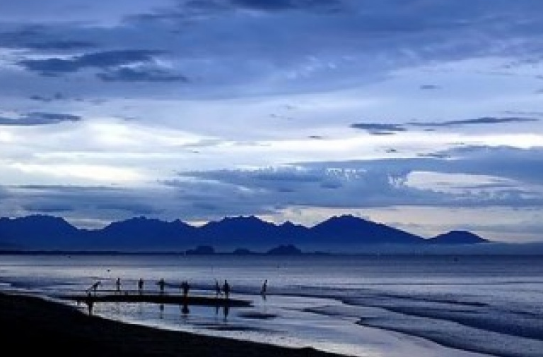 Bãi biển Cửa Đại là điểm du lịch rẻ nhất thế giới