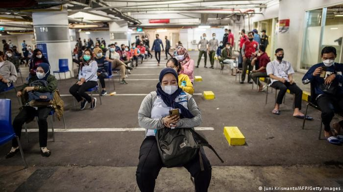 Dịch Covid-19 tại Indonesia: 31,5% số người xét nghiệm có kết quả dương tính Dịch Covid-19 tại Indonesia: 31,5% số người xét nghiệm có kết quả dương tính