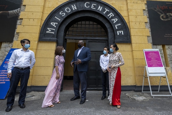 Bộ trưởng Quốc phòng Mỹ thăm Việt Nam: