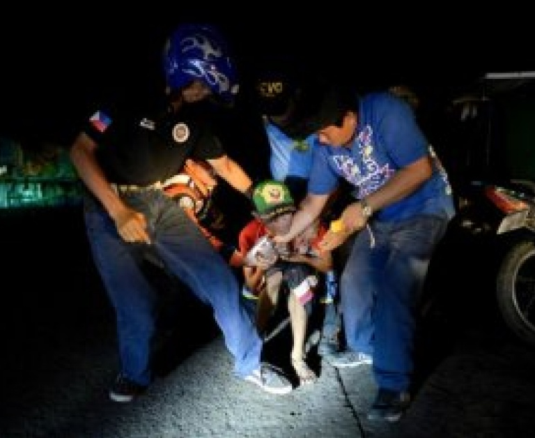 Philippines tăng gấp đôi lương cho quân đội và cảnh sát