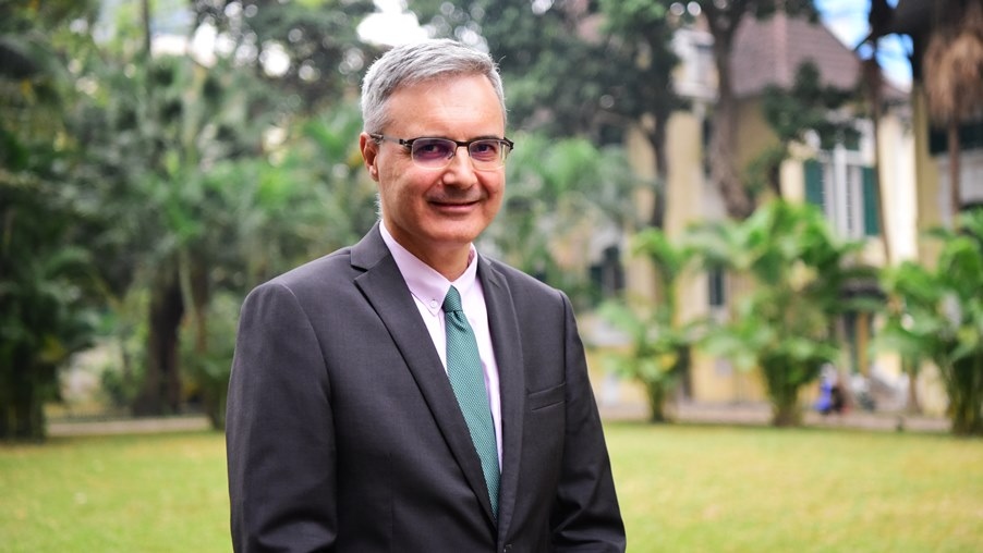 Đại sứ Pháp Nicolas Warnery: Chia sẻ vaccine Covid-19 cần dựa trên tinh thần đoàn kết và nhân văn