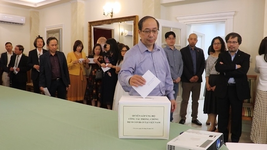 Đại sứ Việt Nam tại Ba Lan: Chủ động 'ngoại giao vaccine', lựa chọn 'ngôn ngữ ngoại giao' trong tình hình mới