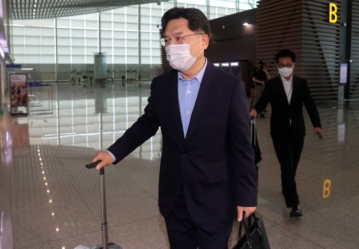 Nhật Bản tiếp tục phát hiện tạp chất trong vaccine phòng COVID-19 của Moderna