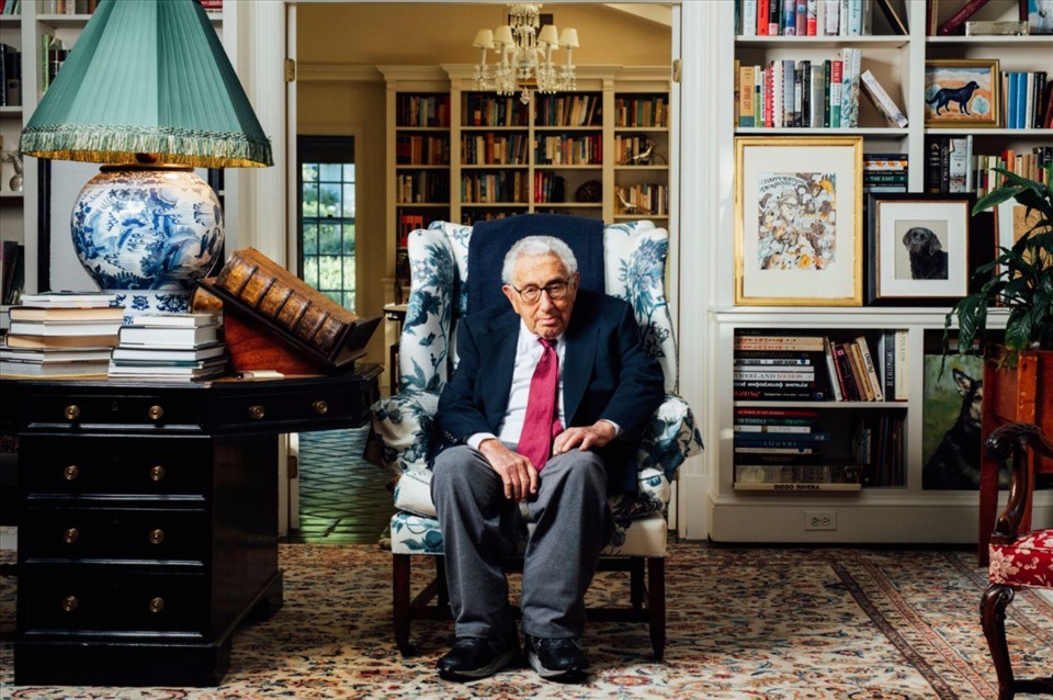 Cựu Ngoại trưởng Mỹ kêu gọi sớm chấm dứt xung đột ở Ukraine Cựu Ngoại trưởng Mỹ kêu gọi sớm chấm dứt xung đột ở Ukraine