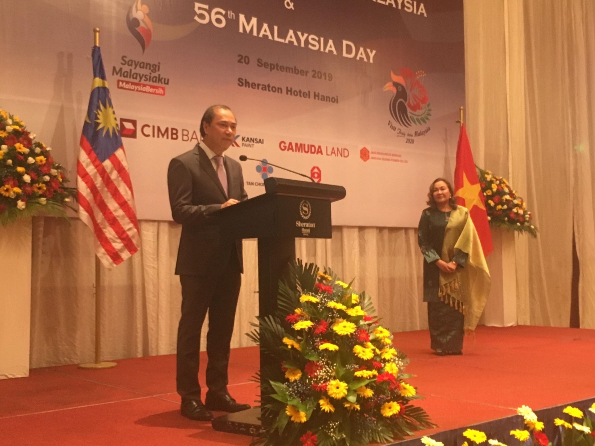 Thứ trưởng Ngoại giao Nguyễn Quốc Dũng dự Lễ kỷ niệm 62 năm Quốc khánh Malaysia thu truong nguyen quoc dung du le ky niem 62 nam ngay quoc khanh malaysia