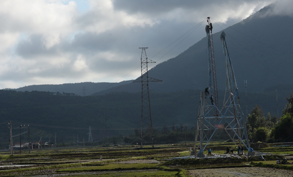 cung thap sang mot tuong lai cho asean