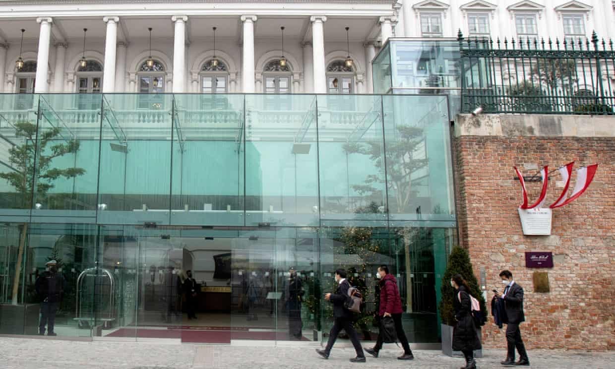 Khách sạn Palais Coburg nơi diễn ra đàm phán khôi phục thỏa thuận hạt nhân Iran năm 2015 ngày 27/12. (Nguồn: AFP)