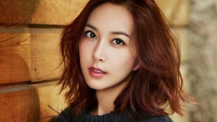 Thần tượng K-pop lao đao vì cờ bạc