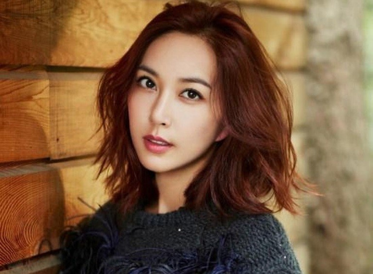 Thần tượng K-pop lao đao vì cờ bạc Thần tượng K-pop lao đao vì cờ bạc