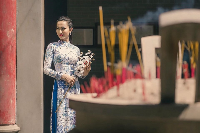 ngam dai dien viet nam tham gia hoa hau chuyen gioi quoc te 2020