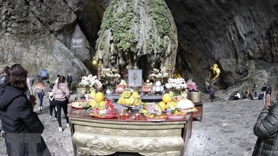 Mùa lễ hội 2022: Cảnh báo người dân không chủ quan, lơ là các biện pháp chống dịch