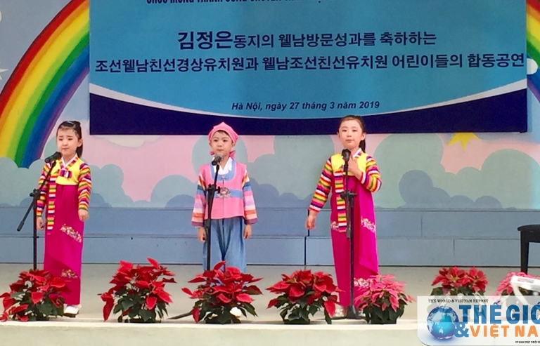 Xúc động thiếu nhi Triều Tiên hát “Ai yêu Bác Hồ Chí Minh...”