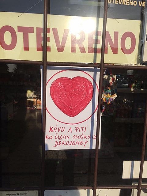 Những thông điệp từ “trái tim” của người Việt tại Czech nhung thong diep trai tim cua nguoi viet tai czech