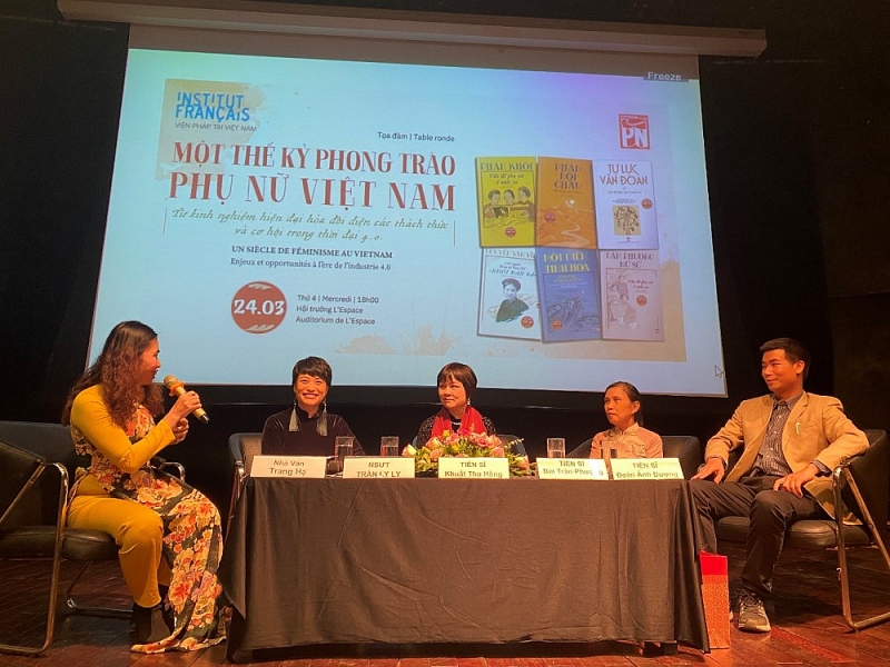 Mạn đàm về một thế kỷ phong trào phụ nữ Việt Nam