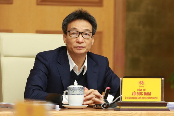 Phó Thủ tướng Vũ Đức Đam yêu cầu Bộ Y tế làm rõ các loại vaccine có thể tiêm cho trẻ em