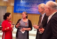 cu u chien binh my go p pha n ha n ga n ve t thuong chie n tranh