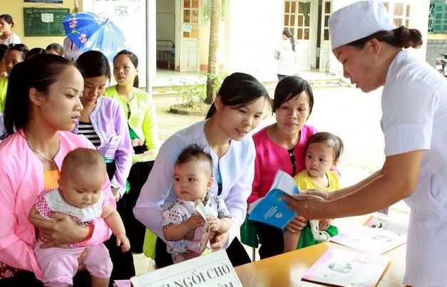 Từ đại dịch Covid-19, nghĩ về vai trò của chương trình tiêm chủng mở rộng