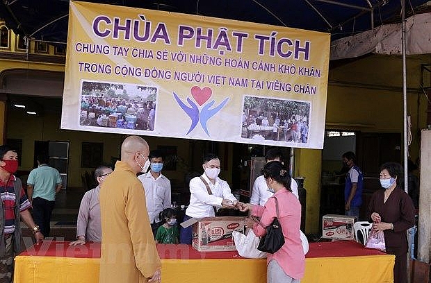 Người Việt tại Lào sẻ chia trong đại dịch Covid-19 nguoi viet tai lao se chia trong dai dich covid 19