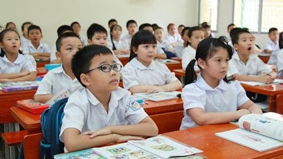 Vụ cô giáo tố bị trù dập: Đừng đem con trẻ vào những toan tính của người lớn