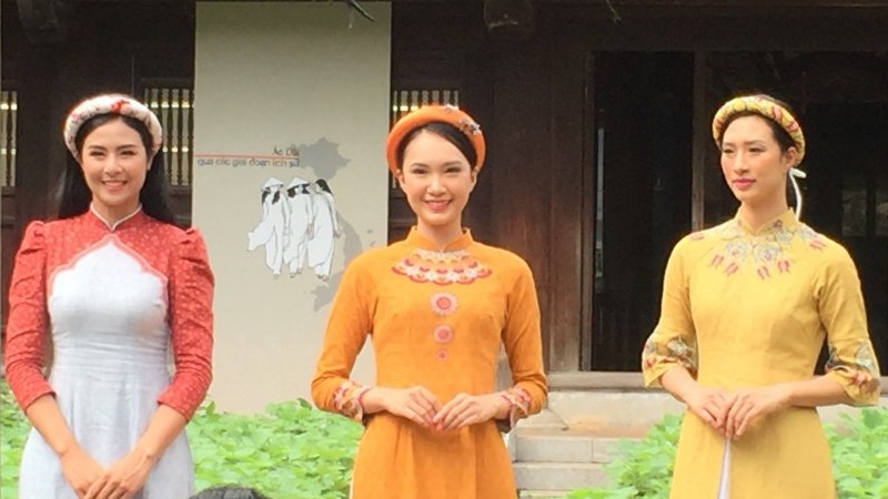 Khi áo dài Việt Nam mang tinh thần hội nhập