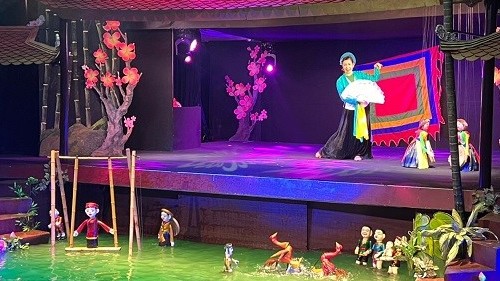 Trải nghiệm du lịch văn hóa Việt Nam qua nghệ thuật múa rối